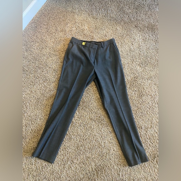 ANN TAYLOR Dress Slacks: Excellent Used Condition. Size 8 - Picture 8 of 9